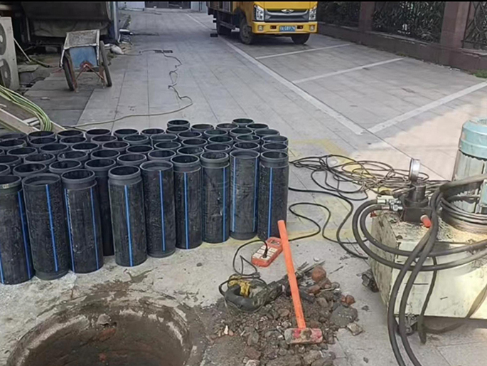 江都PE置换管厂家 DN315置换管 非开挖管短管置换